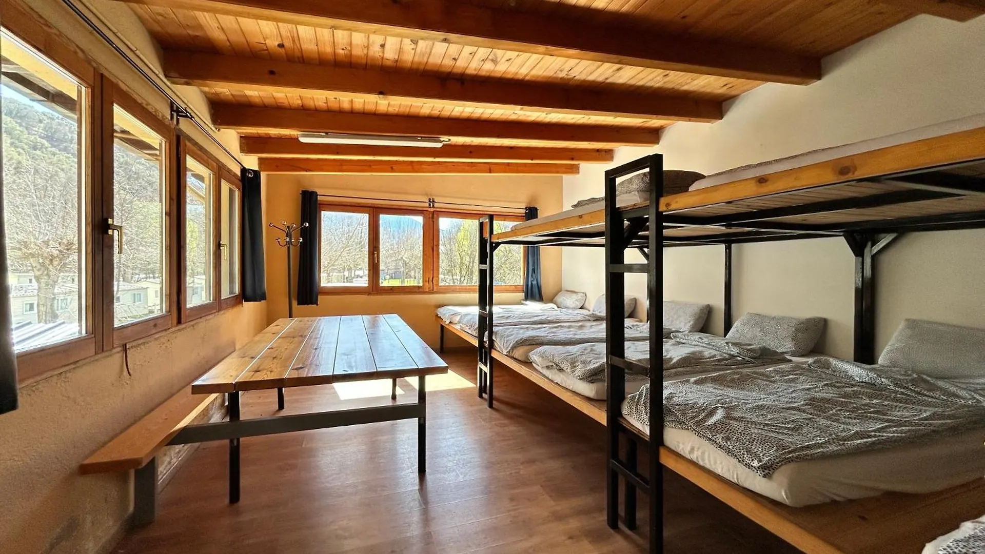 Camping Noguera Pallaresa Sort Hiszpania